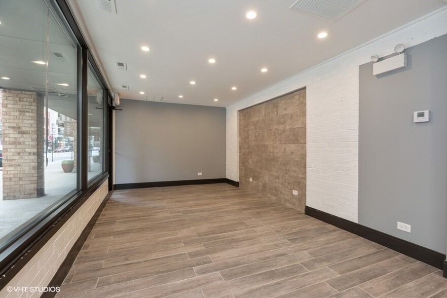 More Photos Of 1143-1155 N Wells St, Chicago Apartments For Lease