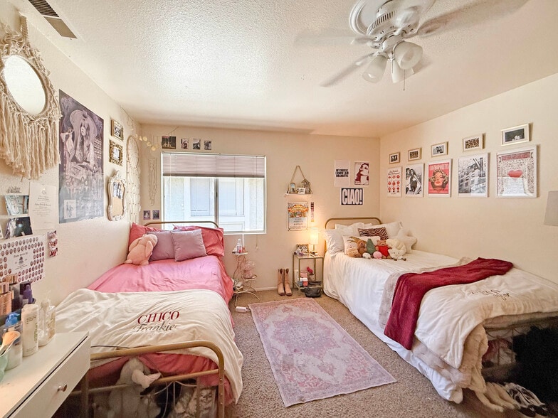 More Photos Of 721 W 11th St, Chico Apartments For Sale