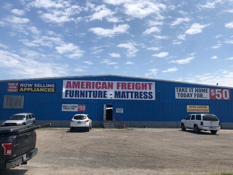 More Photos Of 5568 Ayers St, Corpus Christi Warehouse For Sale
