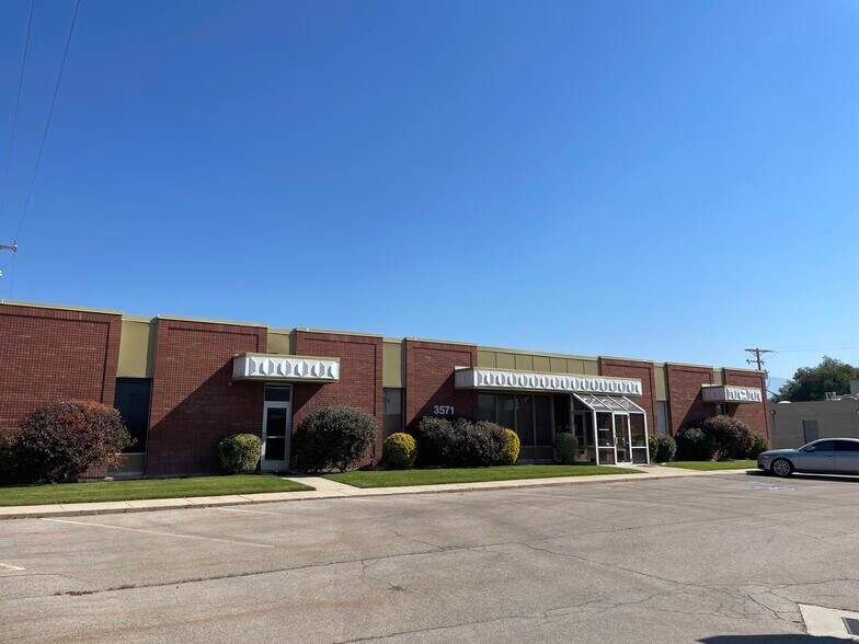 More Photos Of 3571 S 300 W, Salt Lake City Warehouse For Lease