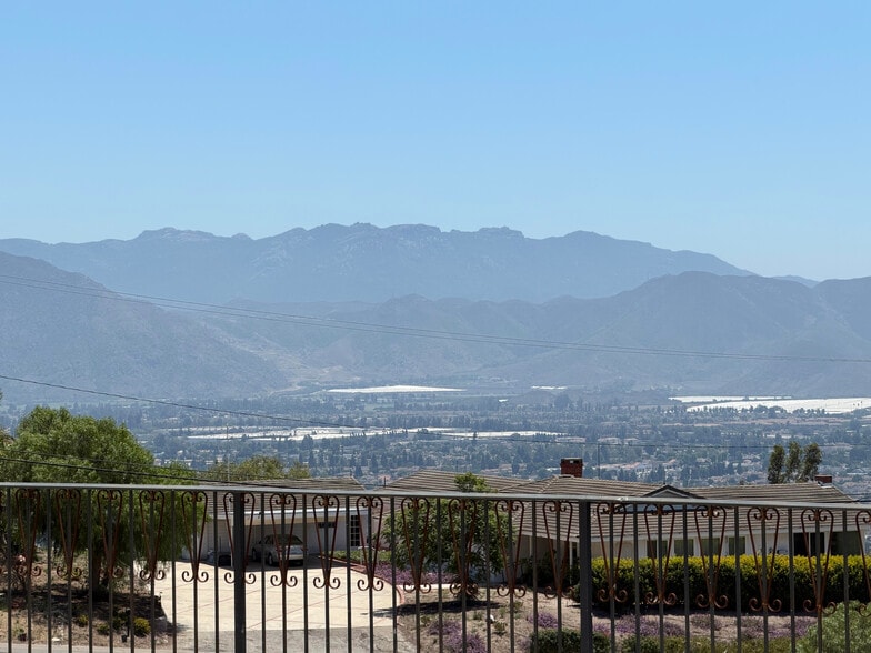 More Photos Of 85 Altamont Way, Camarillo Specialty For Sale