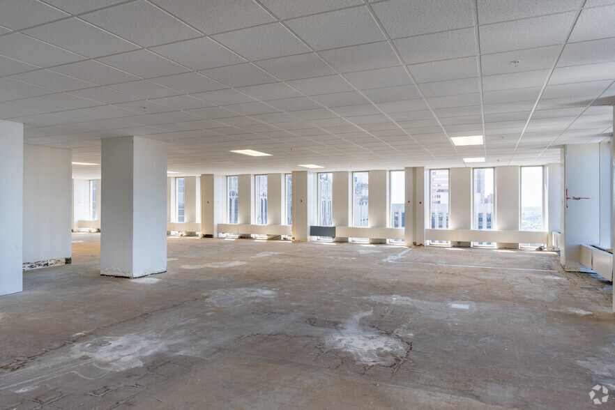 More Photos Of 1 N Charles St, Baltimore Coworking Space