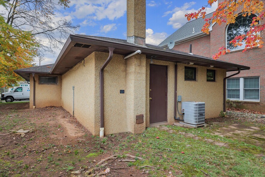 More Photos Of 1431 Raritan Rd, Clark Office For Sale