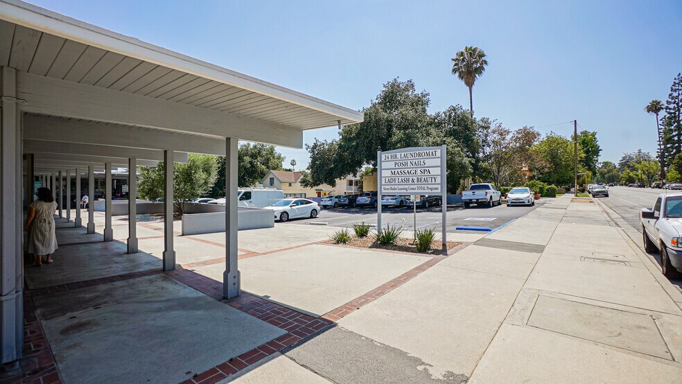 More Photos Of 370 W Sierra Madre Blvd, Sierra Madre Storefront For Lease