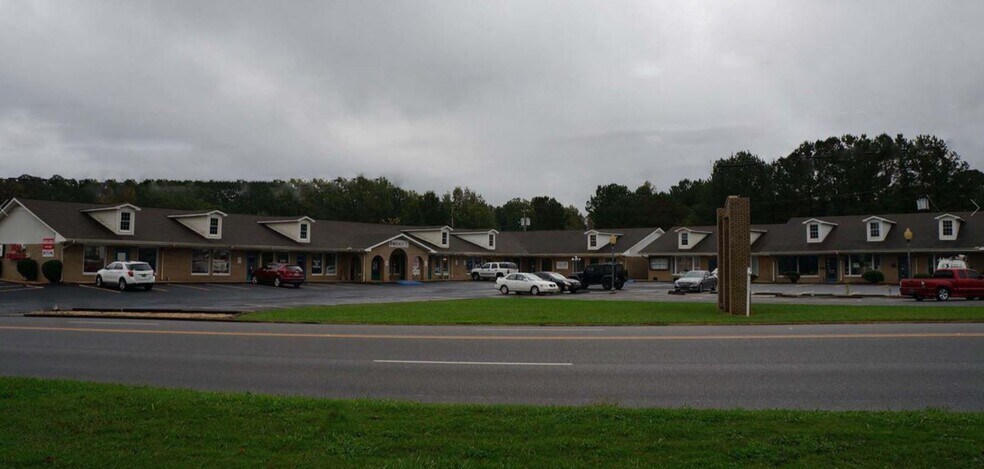 Primary Photo Of 1029 W Fort Williams St, Sylacauga Office For Lease