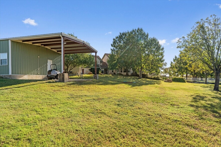 More Photos Of 1092 FM 3000, Elgin Specialty For Sale