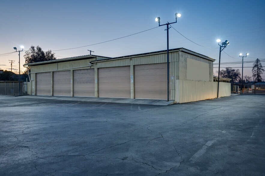 More Photos Of 854 Crows Landing Rd, Modesto Auto Dealership For Sale