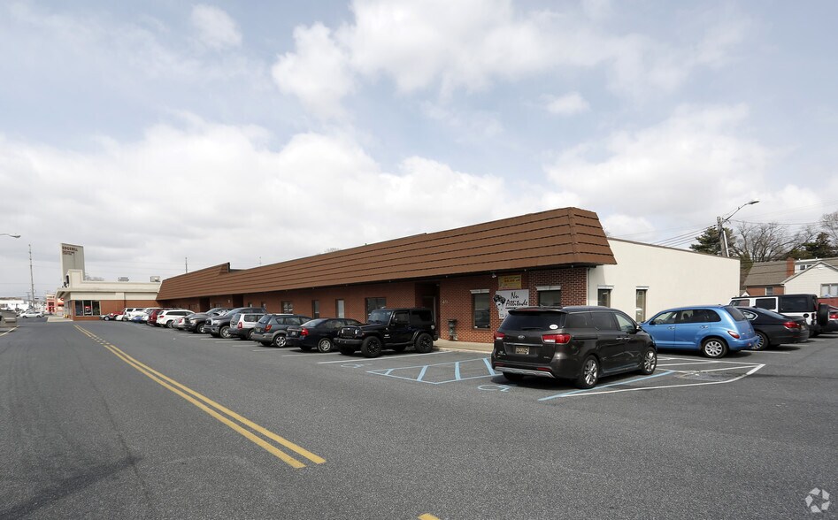 More Photos Of 7-119 S Dupont Hwy, Dover Unknown For Lease