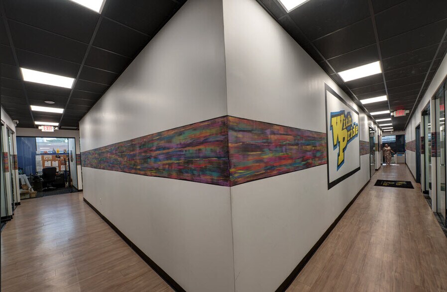 More Photos Of 77 Marine St, Farmingdale Manufacturing For Sale