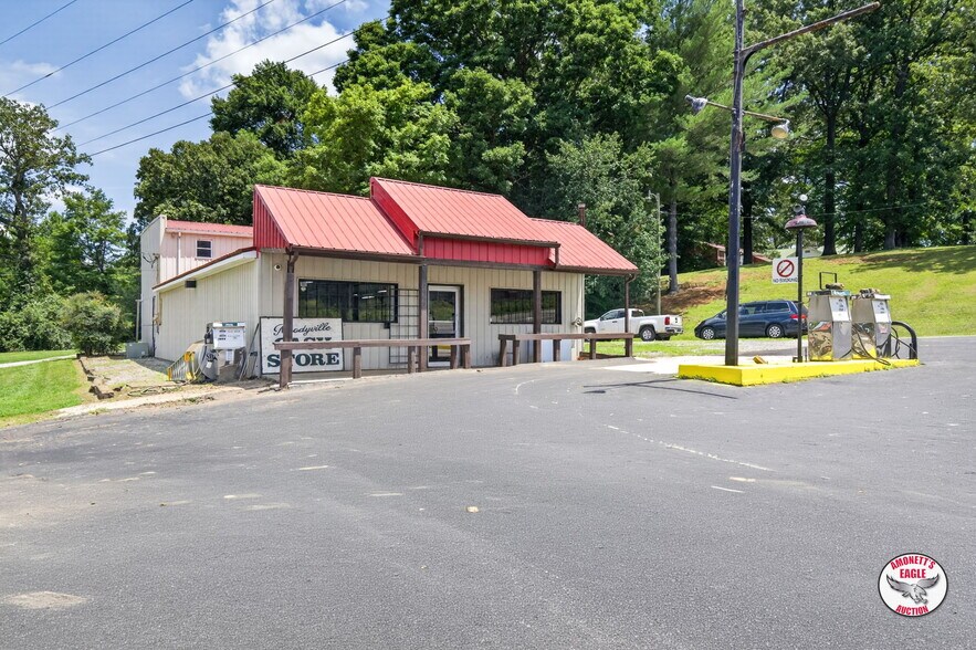 More Photos Of 2969 Moodyville Rd, Byrdstown General Retail For Sale