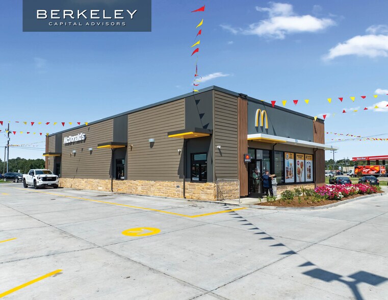 Primary Photo Of 13496 Highway 73, Geismar Fast Food For Sale