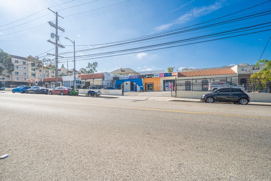 More Photos Of 2400 James M Wood Blvd, Los Angeles Warehouse For Sale