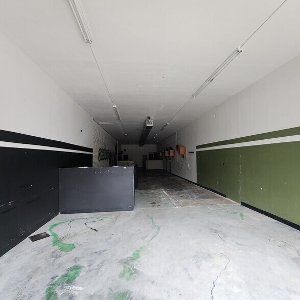 More Photos Of 2290-2310 Cascade Rd SW, Atlanta Unknown For Lease