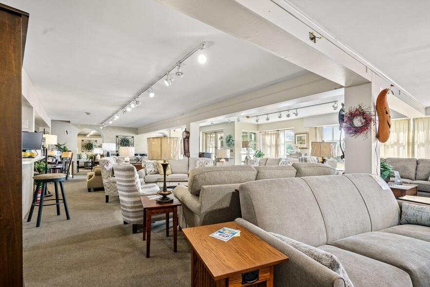 More Photos Of 343 E Baltimore Pike, West Grove General Retail For Lease