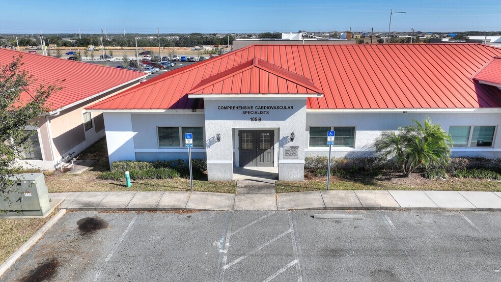 Primary Photo Of 105 Park Place Blvd, Davenport Medical For Sale