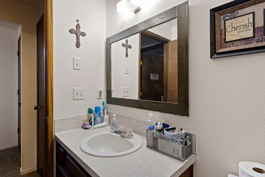 More Photos Of 805-875 Gerth Ave NW, Salem Apartments For Sale