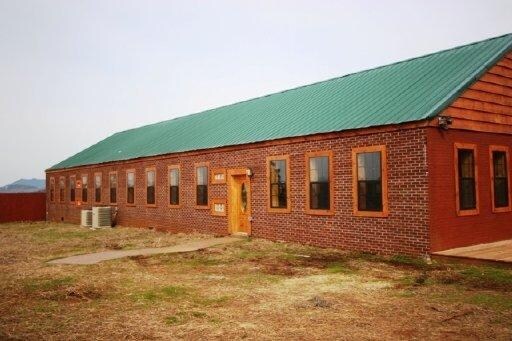 More Photos Of 301 School St, Tellico Plains Freestanding For Sale