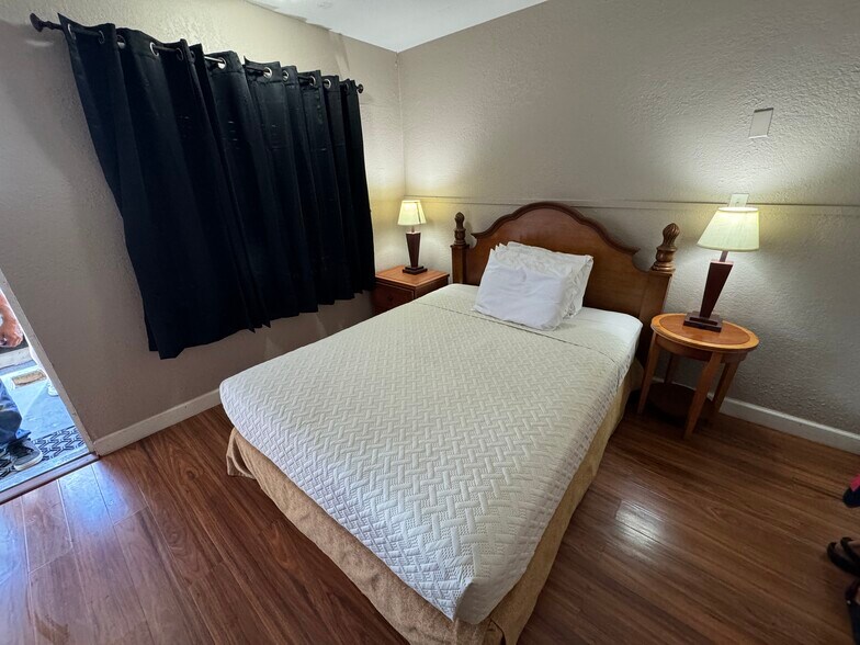 More Photos Of 2210 S Pine Ave, Ocala Hospitality For Sale