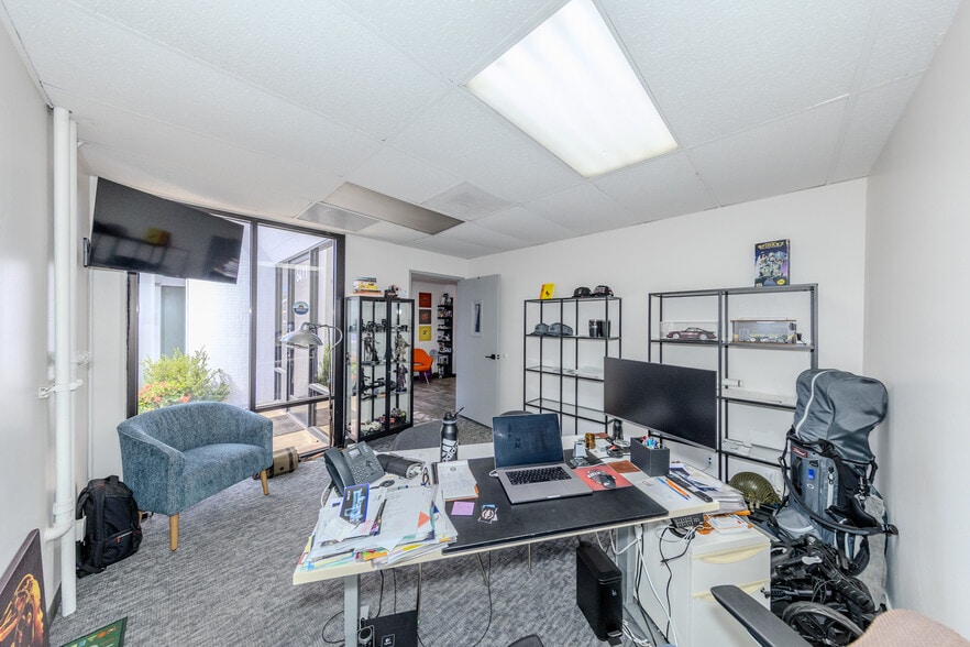 More Photos Of 6407-6419 Alondra Blvd, Paramount Warehouse For Sale