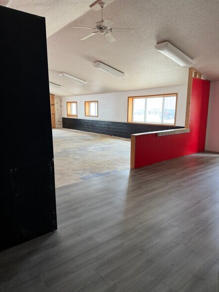 More Photos Of 1430 Main Ave, Fargo General Retail For Lease