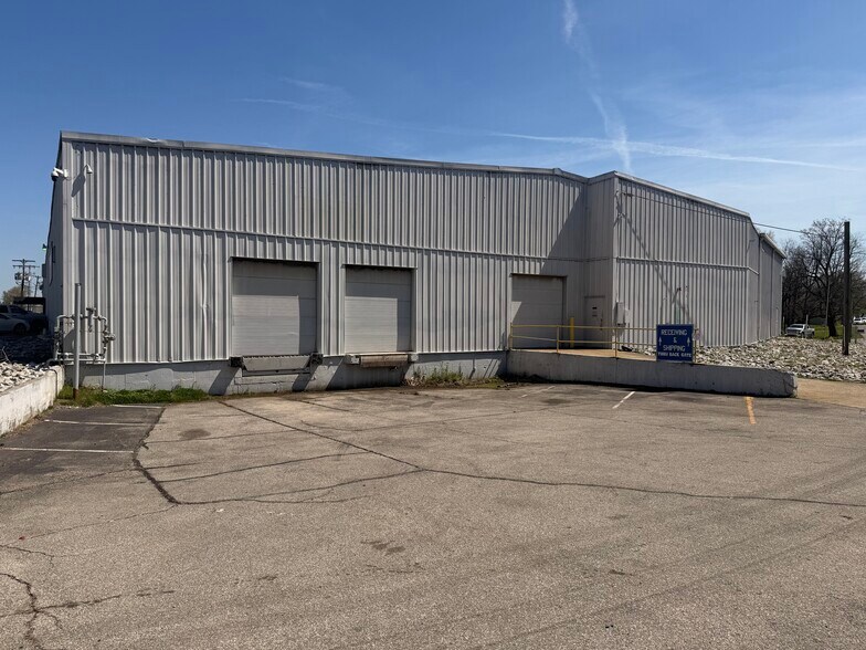 More Photos Of 211 Province St, Franklin Manufacturing For Lease