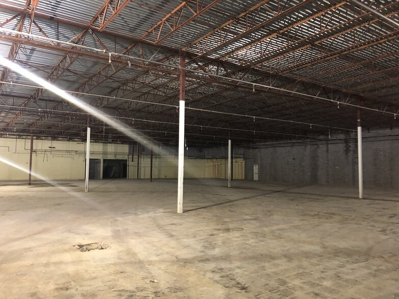 More Photos Of 9105 Hickory Flat Hwy, Woodstock Unknown For Lease