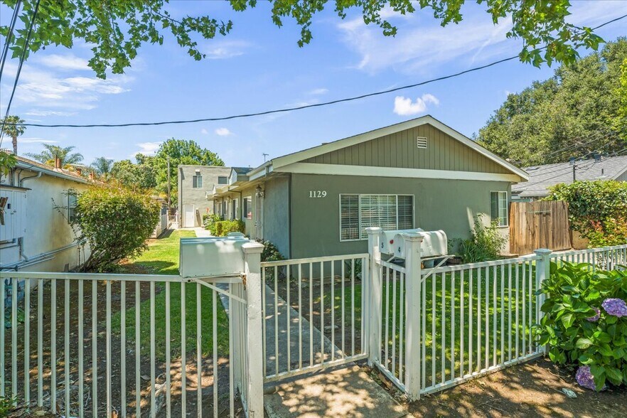 Primary Photo Of 1129 Willow Rd, Menlo Park Apartments For Sale
