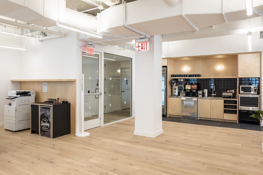 More Photos Of 430 Park Ave, New York Office For Lease