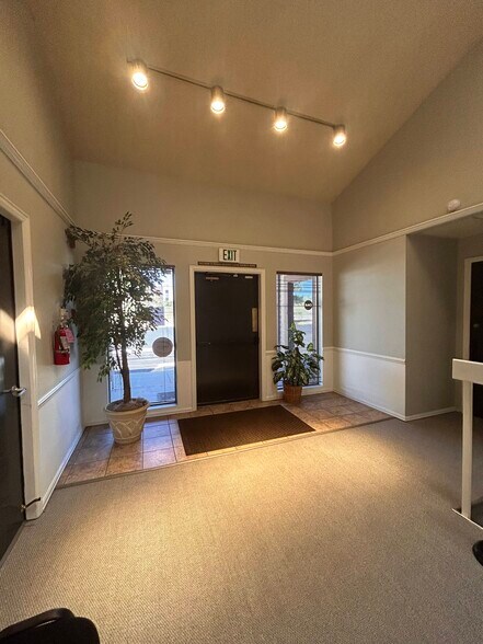 More Photos Of 1925 Dominion Way, Colorado Springs Office For Lease