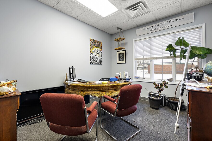 More Photos Of 42560 Van Dyke Ave, Sterling Heights Medical For Lease