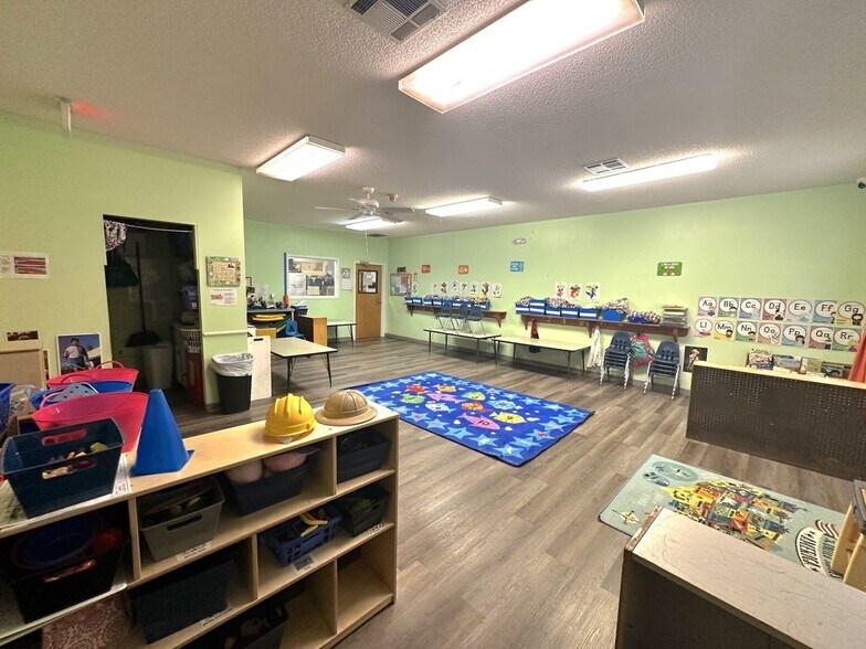 More Photos Of 794 King George Blvd, Savannah Schools For Lease