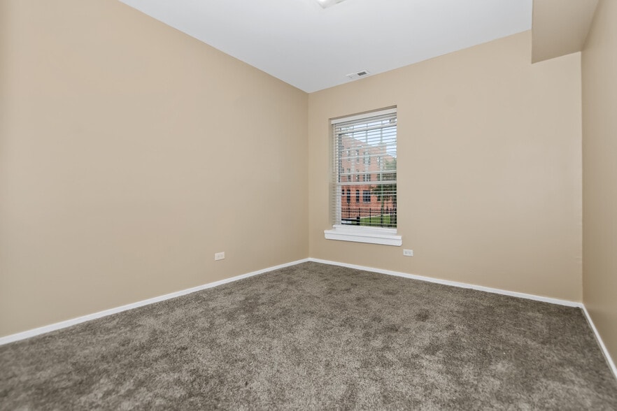 More Photos Of 1509 E 69th Pl, Chicago Apartments For Sale