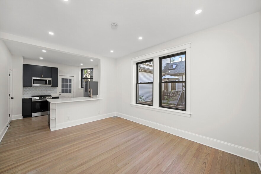 More Photos Of 4636 N Hamilton Ave, Chicago Multifamily For Sale