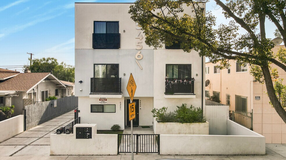 More Photos Of 5456 Barton Ave, Los Angeles Apartments For Sale
