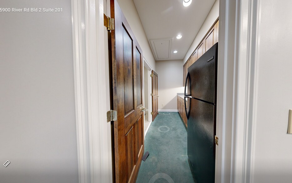 More Photos Of 5900 River Rd, Columbus Office For Lease