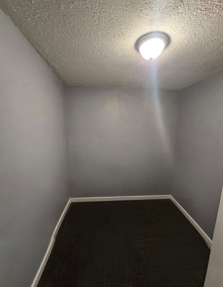 More Photos Of 1444 S A St, Elwood Freestanding For Sale