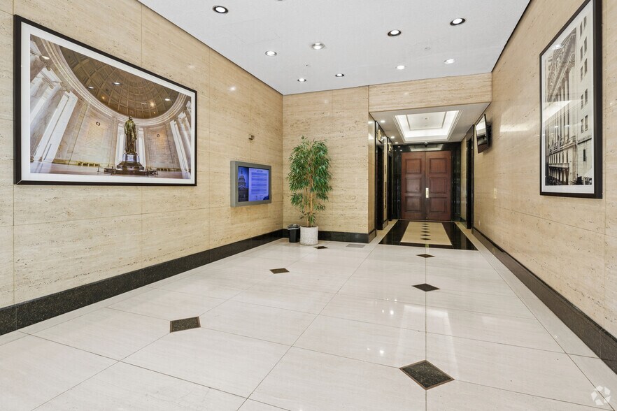 More Photos Of 1627 K St NW, Washington Office For Sale