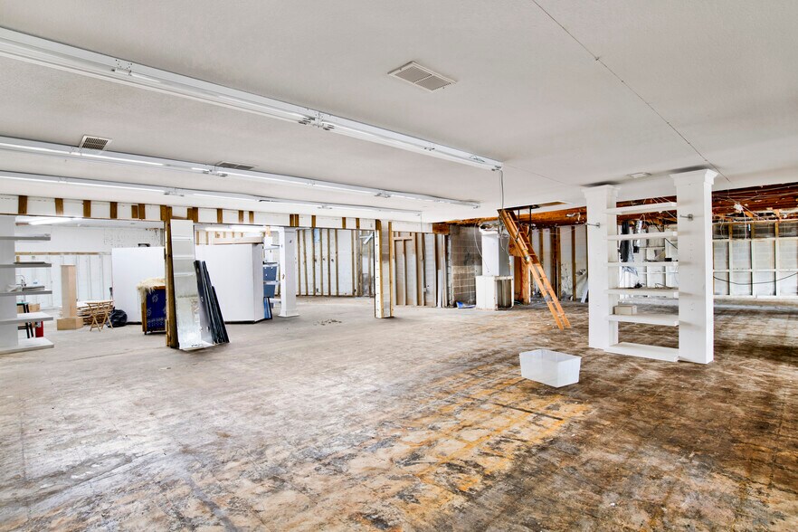 More Photos Of 616 Gulf Shores Pky, Gulf Shores Freestanding For Sale