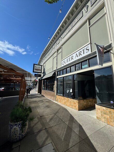 More Photos Of 3401-3411 Lakeshore Ave, Oakland Storefront For Lease