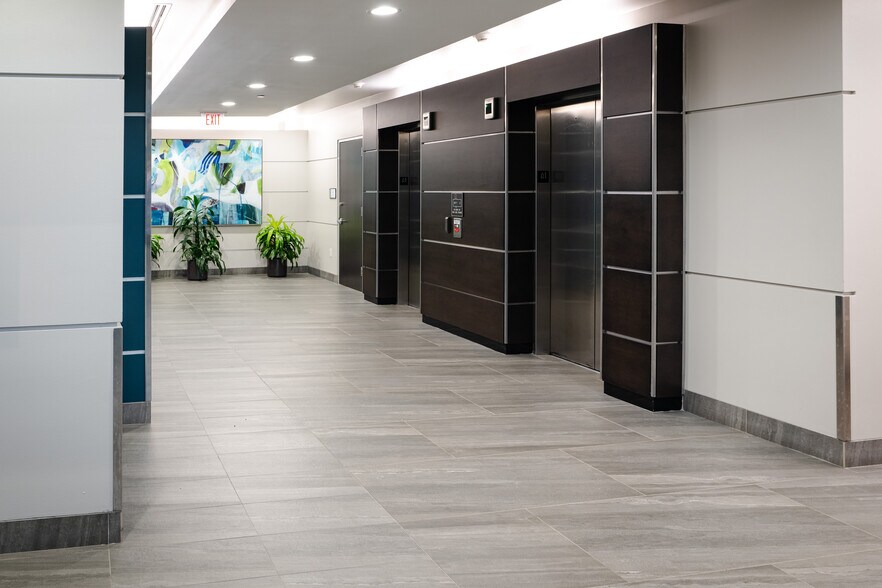 More Photos Of 6750 N MacArthur Blvd, Irving Medical For Lease