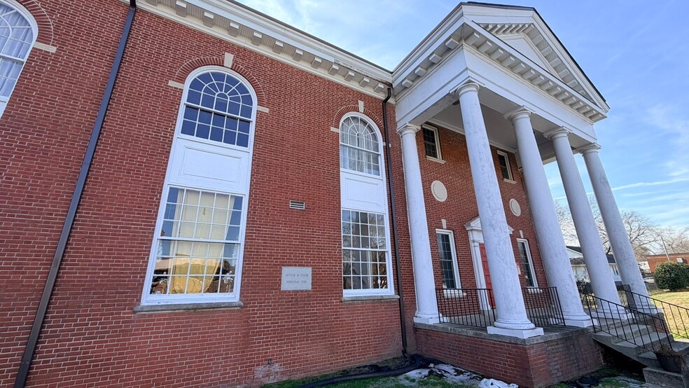 More Photos Of 801 W Franklin Blvd, Gastonia Religious Facility For Sale