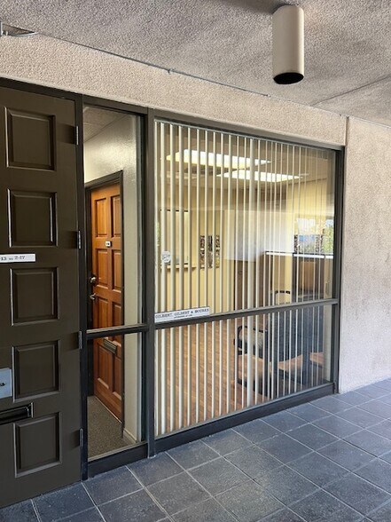 More Photos Of 225 S Civic Dr, Palm Springs Medical For Sale