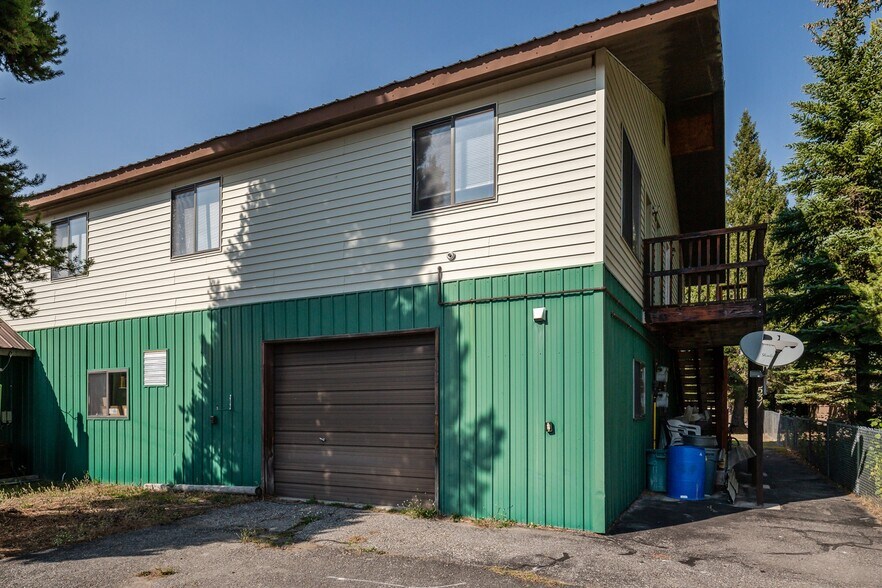 More Photos Of 229 N Hayden St, West Yellowstone Hotel For Sale