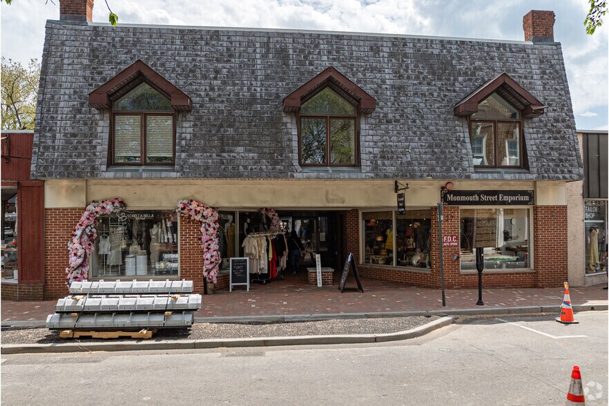 More Photos Of 27 Monmouth St, Red Bank Storefront Retail Office For Lease