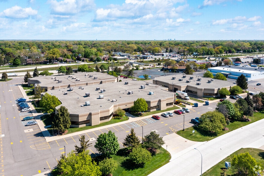 More Photos Of 31572 Industrial Rd, Livonia Unknown For Lease