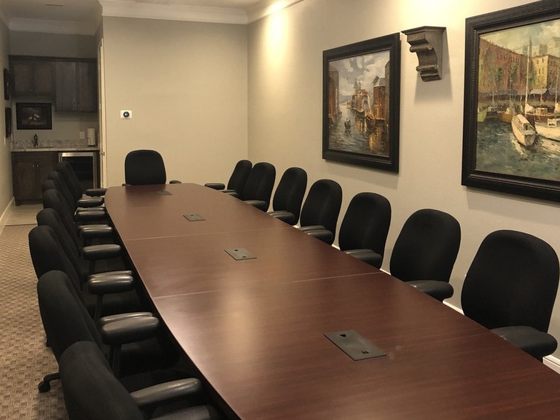 More Photos Of 18510 Green Land Way, Houston Medical For Lease