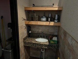 More Photos Of 321 Broadway, Hillsdale Freestanding For Lease