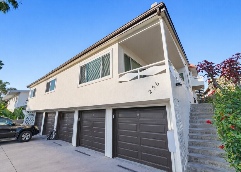 More Photos Of 256 Avenida Lobeiro, San Clemente Apartments For Sale