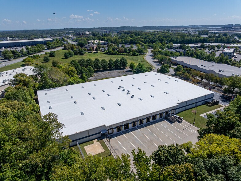Primary Photo Of 230 Ellery Ct, Nashville Distribution For Lease
