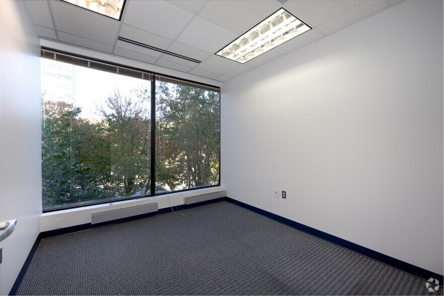 More Photos Of 10451 Mill Run Cir, Owings Mills Office For Sale